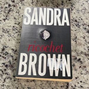 Ricochet: A Novel by Sandra Brown (English) Paperback‎ Book